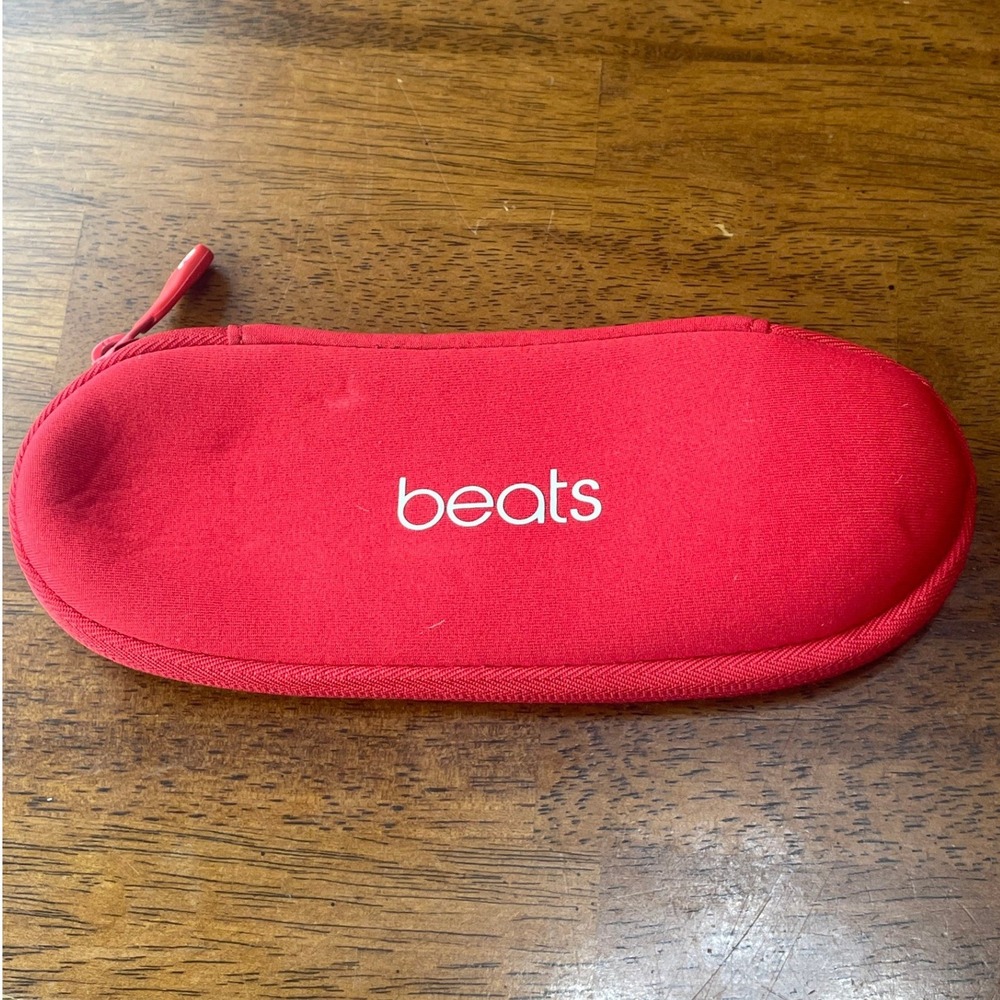 Beats by Dre Red Soft Shell Headphone Carrying Case Zippered Pouch Replacement